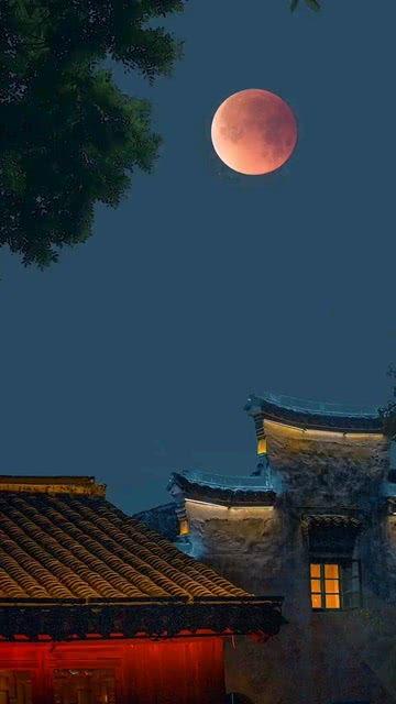 窗前明月吃瓜场,吃瓜场趣事连连-第1张图片-51吃瓜官网-51黑料平台