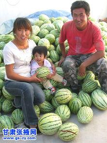 围桌吃瓜,一场别开生面的夏日盛宴-第3张图片-51吃瓜官网-51黑料平台