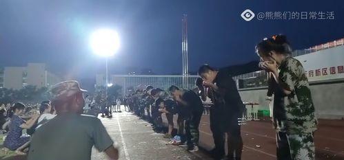 学校吃瓜大赛文案,舌尖上的狂欢盛宴-第3张图片-51吃瓜官网-51黑料平台