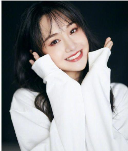 郑爽豆瓣吃瓜,揭秘娱乐圈的“瓜田”风云-第2张图片-51吃瓜官网-51黑料平台