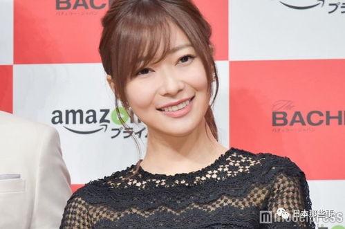 日娱女星吃瓜,揭秘那些鲜为人知的“吃瓜”瞬间-第3张图片-51吃瓜官网-51黑料平台